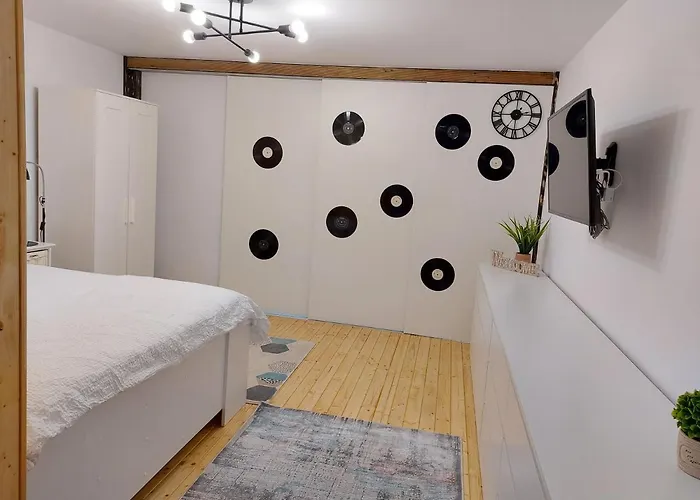 Studio 22